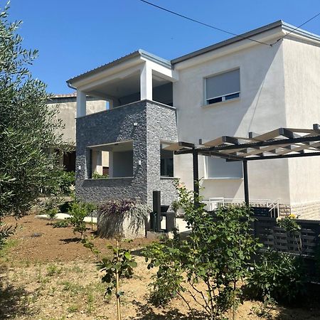 Villa Luka Baska Buitenkant foto
